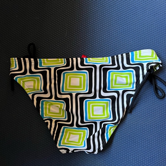 Green and Black Bikini - Picture 2 of 2